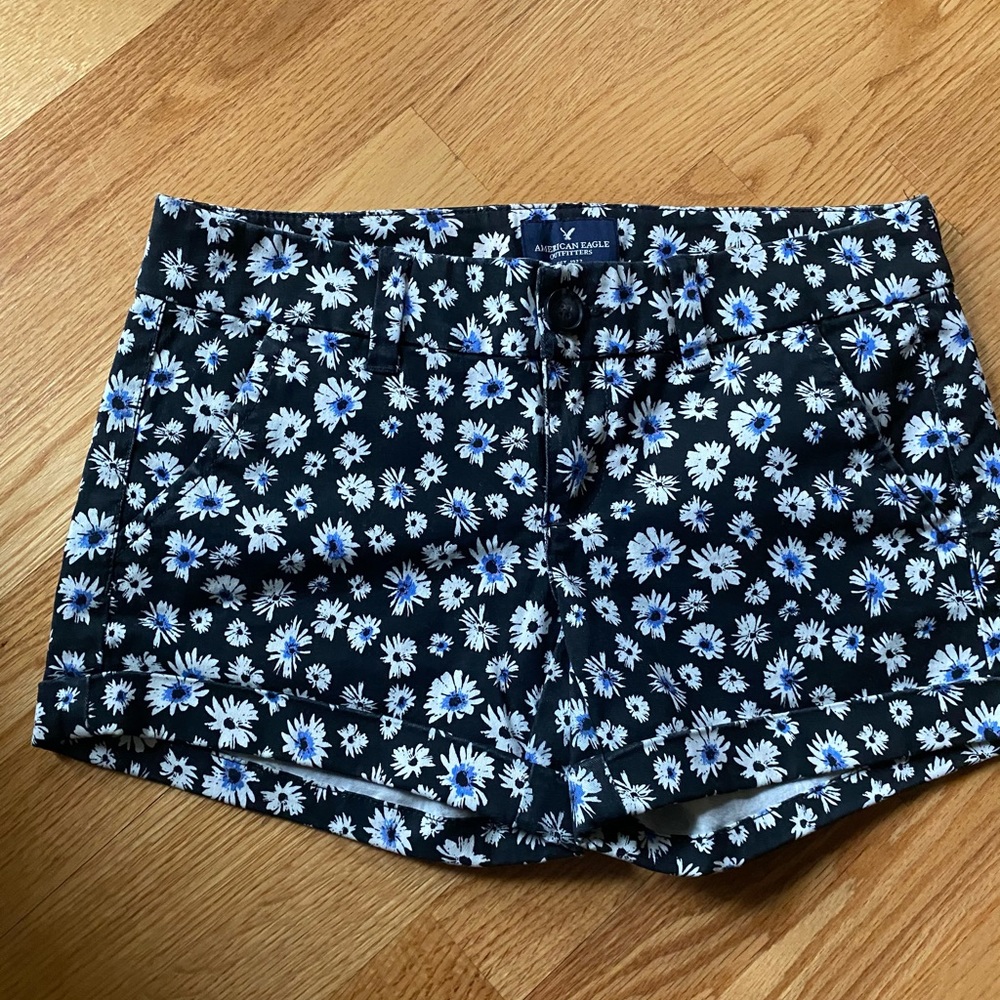 American Eagle Flowered Shorts - image 1